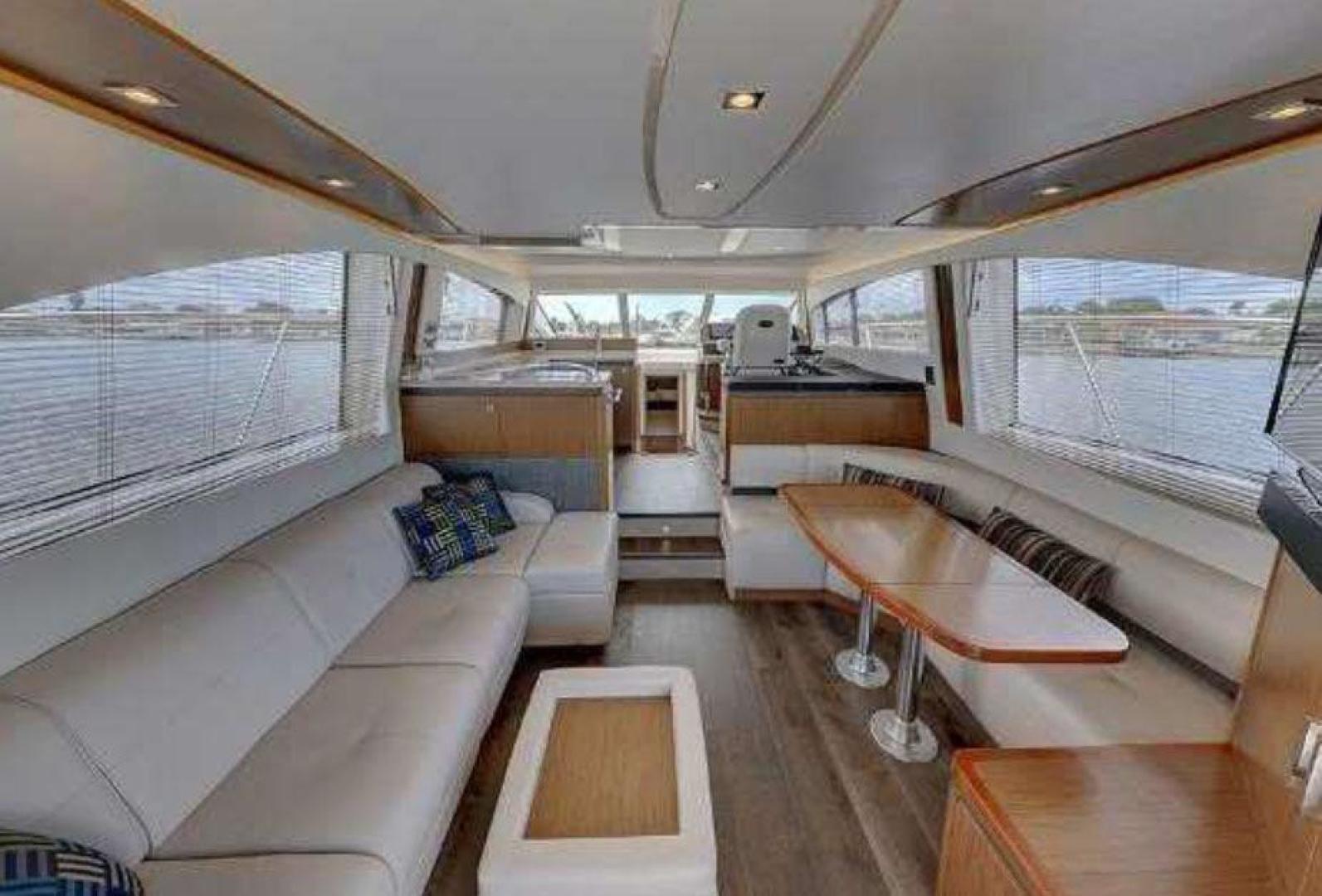 2017 Sea Ray Fly 510