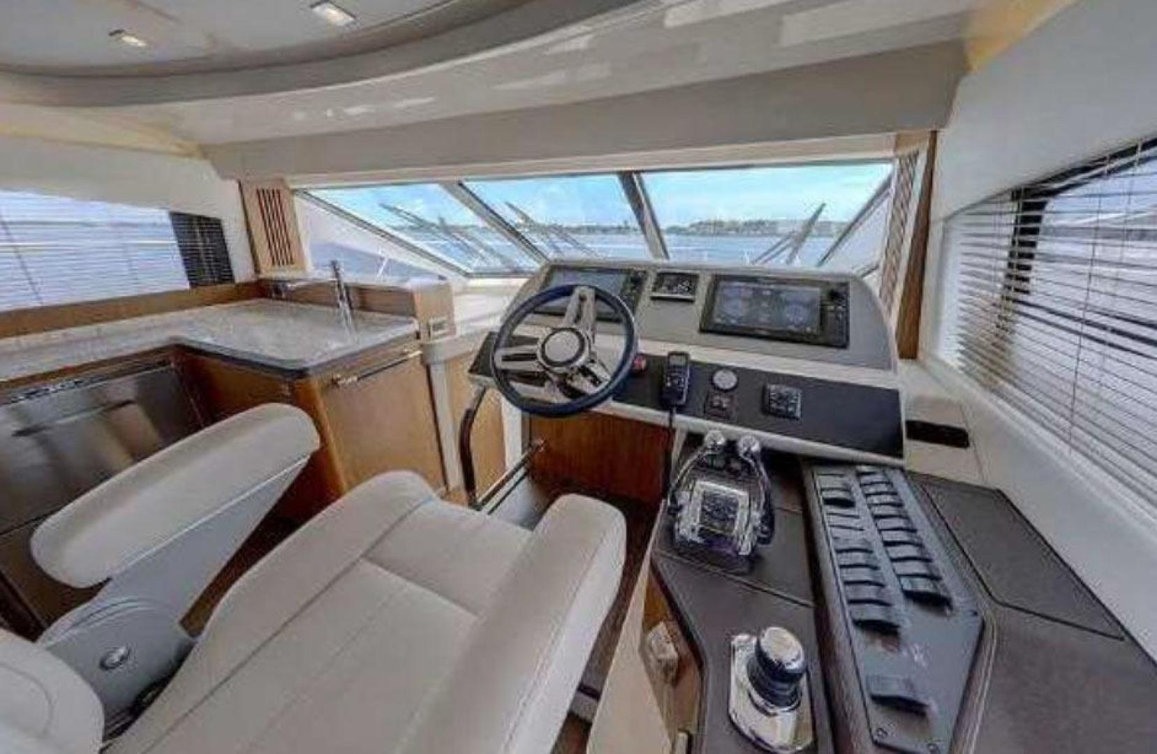 2017 Sea Ray Fly 510