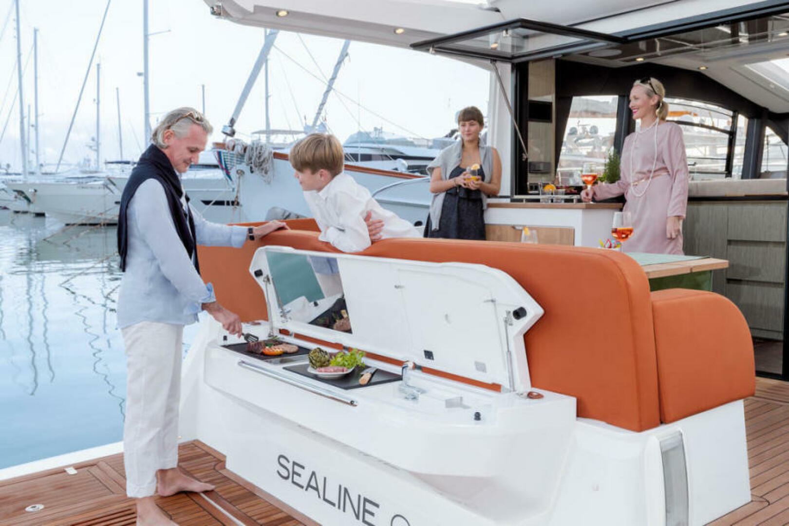2022 Sealine C430