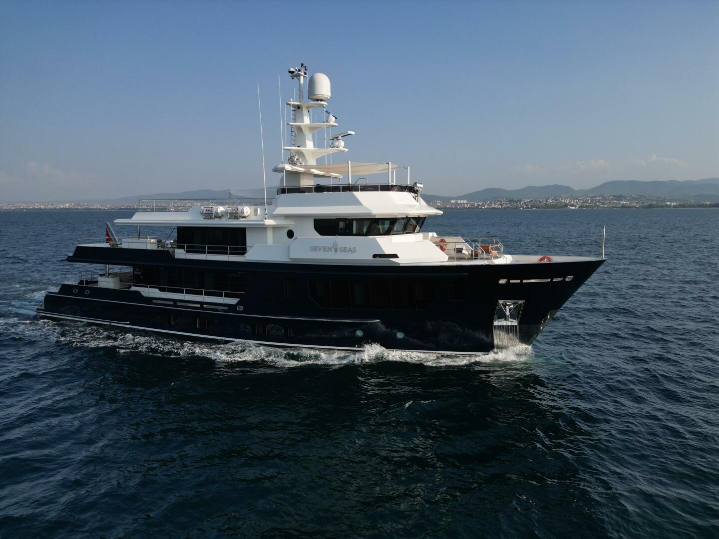 2024 RMK Marine Explorer Yacht